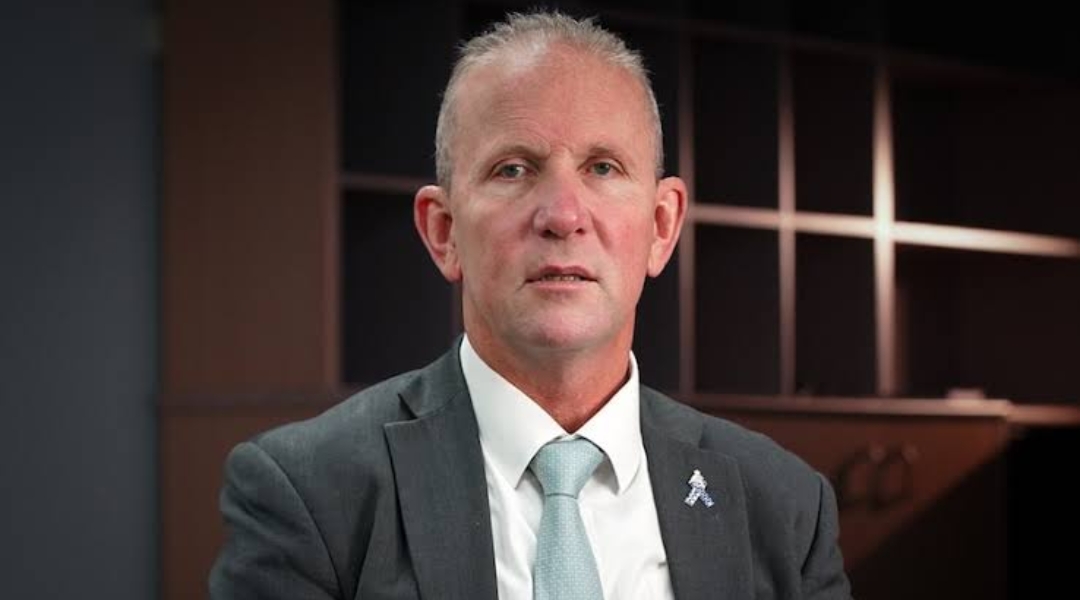Ian Leavers Wikipedia
