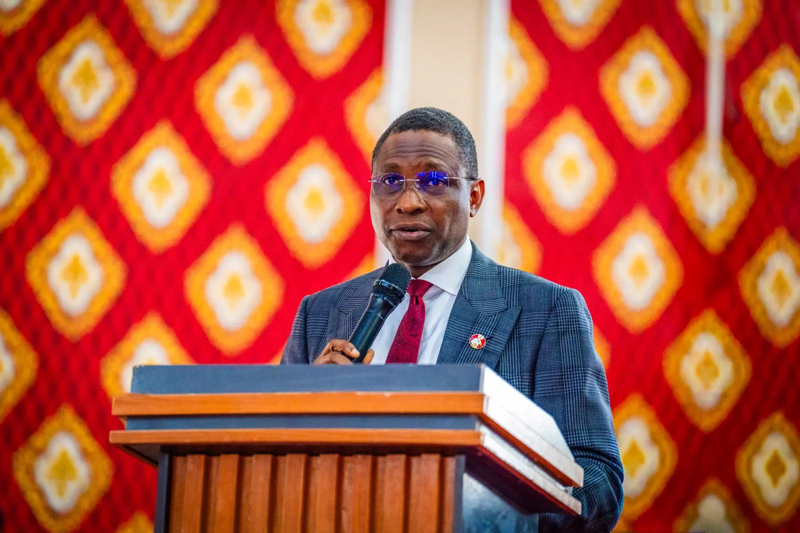 Yahoo Plus on Campus: How Students Are Allegedly Putting Lecturers on Payroll.