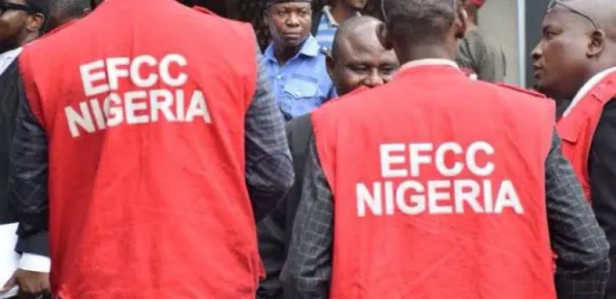 Chaos at UUTH: EFCC Operatives Allegedly Trapped and Attacked During Raid